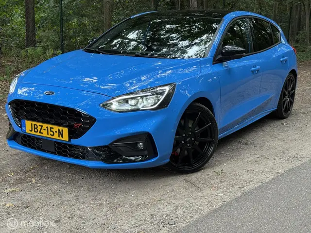 Ford Focus 2.3 EcoBoost ST-X BJ.2022 281pk 2022 Benzine 19