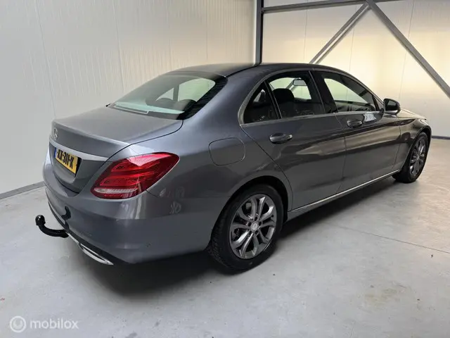 Mercedes-Benz C-Klasse 180 Lease Edition 2017 Benzine 7