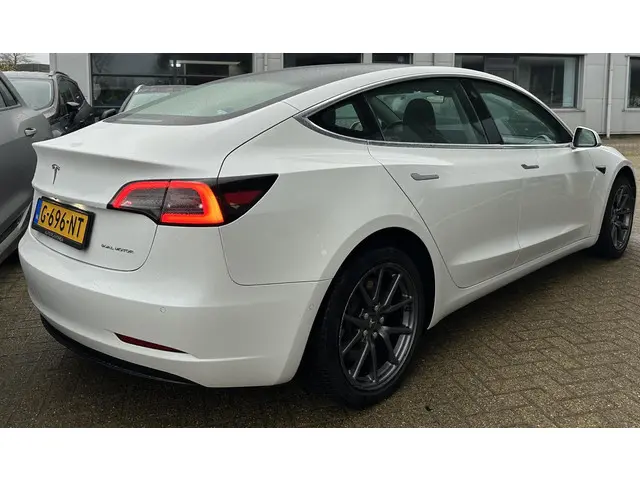Tesla Model 3 Long Range AWD 75 kWh 2019 Elektrisch 5