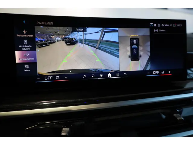 BMW X5 xDrive50e 2025 Hybride Benzine 15