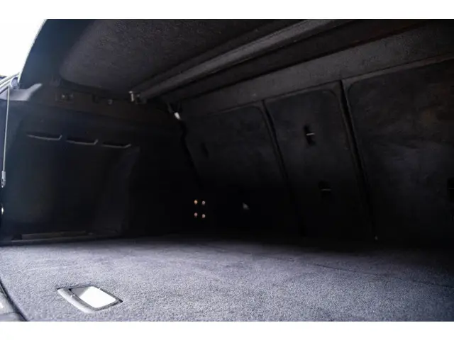 BMW X1 sDrive20i High Executive 2019 Benzine 31