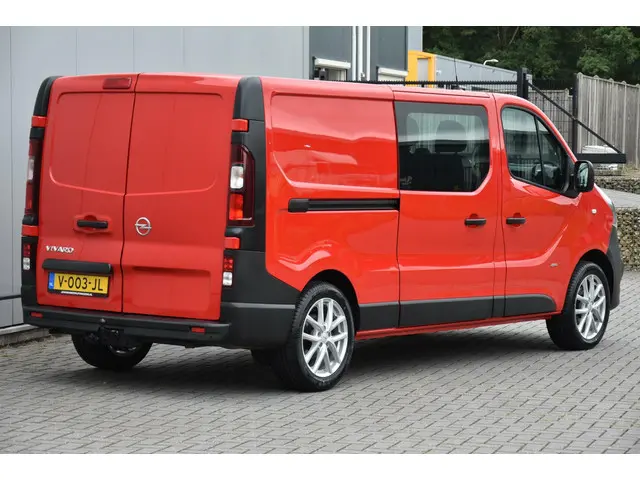 Opel Vivaro bestel 1.6 CDTI L2H1 DC Selection 2017 Diesel 3