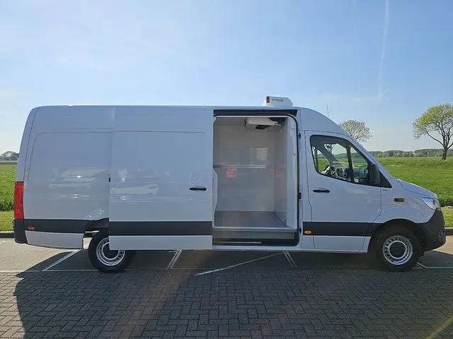 Mercedes-Benz Sprinter 317 2022 Diesel 17