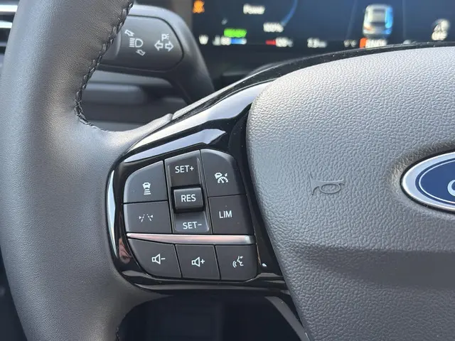 Ford Kuga 2.5 PHEV Titanium 2026 Hybride Benzine 23