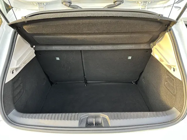 Renault Clio TCe 100 Bi-Fuel Zen 2022 Benzine 22