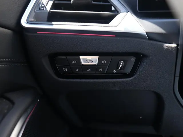 BMW 3 Serie Touring 320e 2024 Hybride Benzine 30