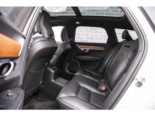 Volvo V90 2.0 T8 AWD Inscription 2020 Hybride Benzine 9