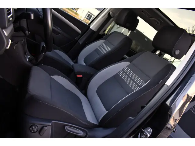 Volkswagen Sharan 1.4 TSI Highline 7p. 2013 Benzine 8