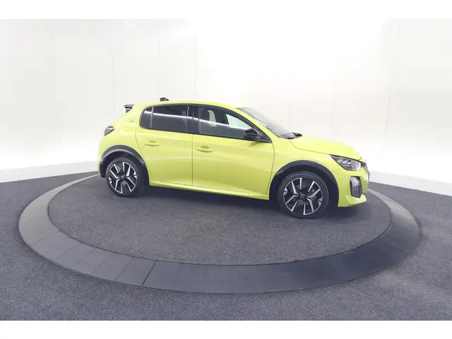 Peugeot 208 Hybrid 136 e-DCS6 GT 2024 Hybride Benzine 8