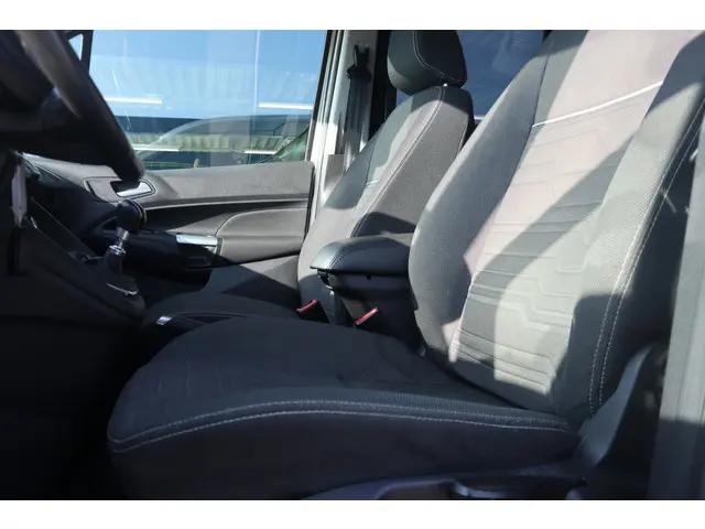 Ford Tourneo Connect Compact 1.0 Titanium 2015 Benzine 4