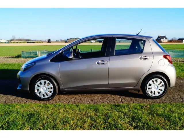 Toyota Yaris 1.3 VVT-i Aspiration 2015 Benzine 5