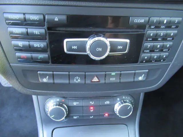 Mercedes-Benz B-Klasse 180 Automaat 2012 Benzine 15