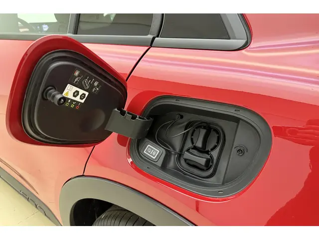 Fiat 600 600e RED 54 kWh 2025 Elektrisch 18