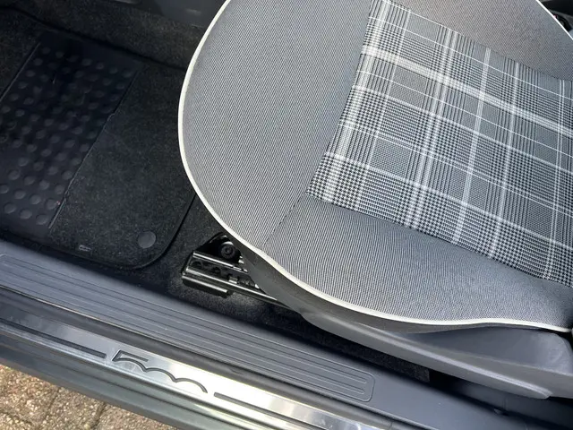 Fiat 500 0.9 TwinAir Turbo Lounge 2017 Benzine 14