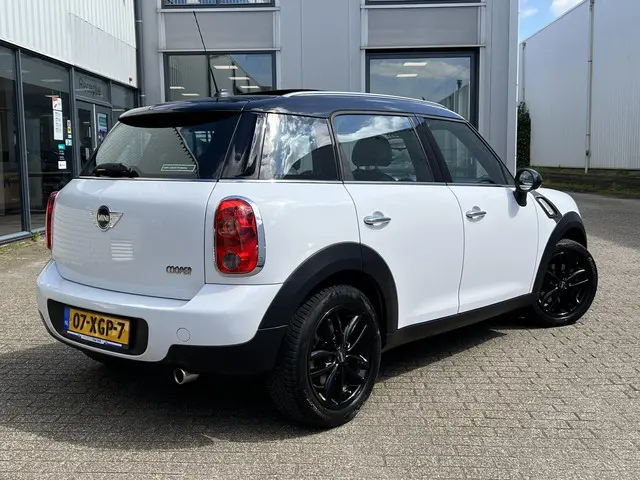 MINI Countryman 2