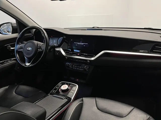Kia e-Niro ExecutiveLine 64 kWh 2020 Elektrisch 27