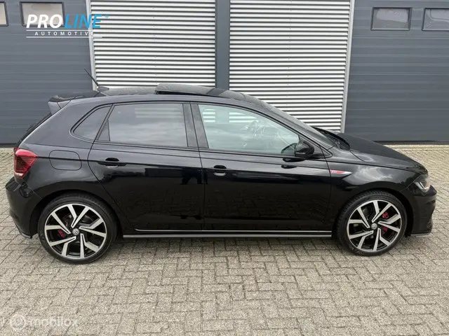 Volkswagen Polo 2.0 TSI GTI PANO 2018 Benzine 25
