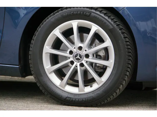 Mercedes-Benz B-Klasse B 200 2019 Benzine 7