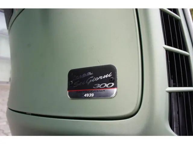 Vespa GTV 300 Sei Giorni LE 2019 Benzine 10