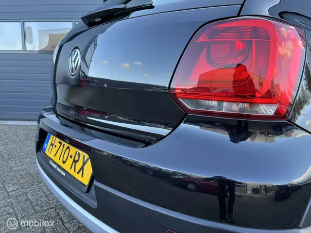 Volkswagen Polo 1.2 TSI Cross Uitvoering 2013 Benzine 33
