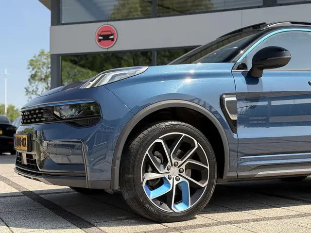 Lynk & Co 01 1.5 Aut. Hybrid 2024 Hybride Benzine 10