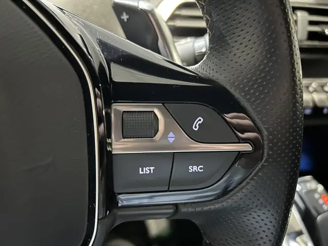 Peugeot 3008 1.6 PureTech GT Line 2020 Benzine 21