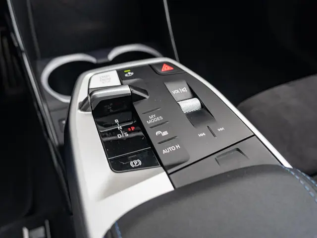 BMW X1 xDrive23i 2023 Benzine 27