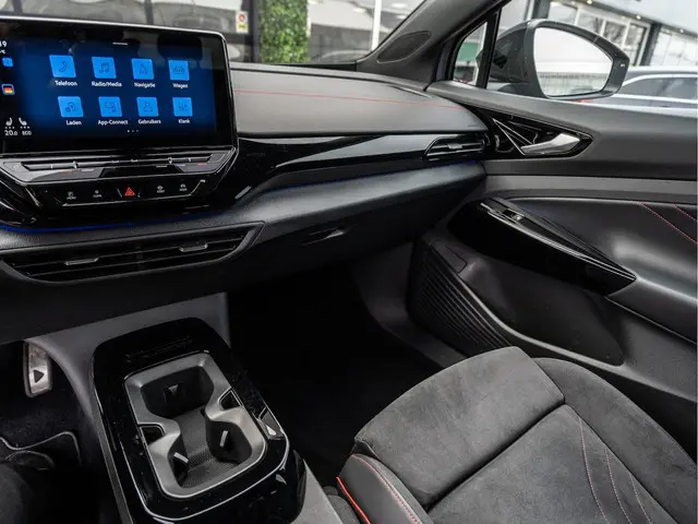 Volkswagen ID.4 GTX 4Motion 77 kWh 2023 Elektrisch 2
