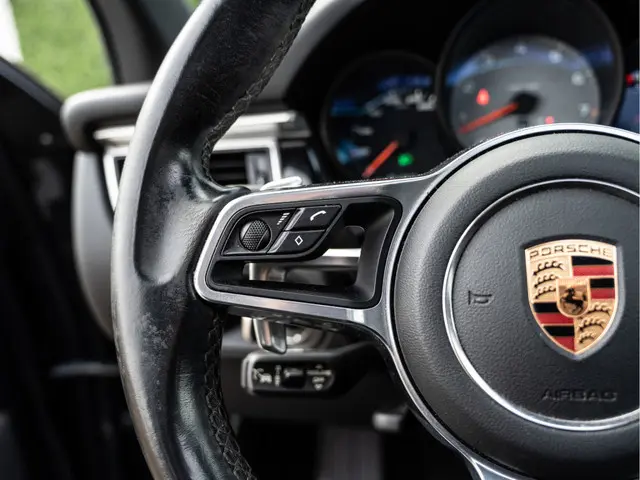 Porsche Macan 3.0 S 2017 Benzine 34