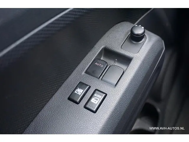 Opel Agila 1.0 Berlin 2015 Benzine 18