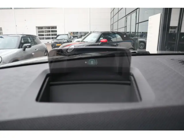 MINI Countryman C 2025 Benzine 15