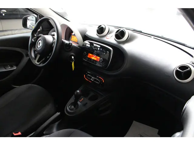 Smart Forfour 1.0 Automaat 2017 Benzine 6