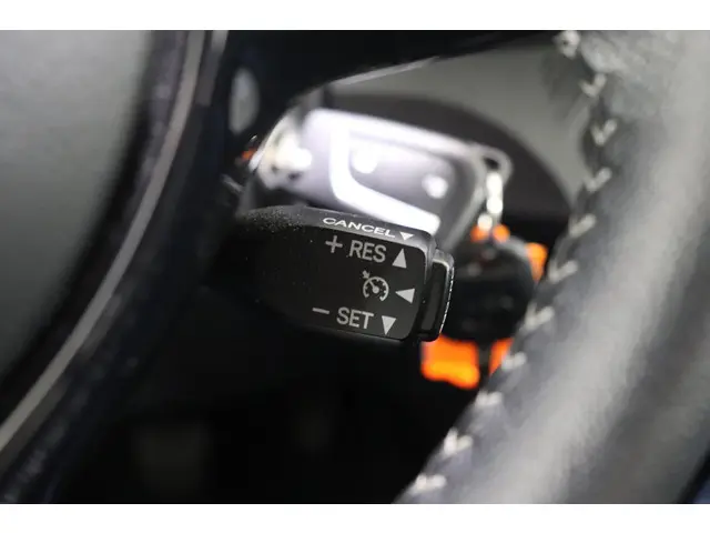 Toyota Yaris 1.5 VVT-i Design Sport, 2018 Benzine 19