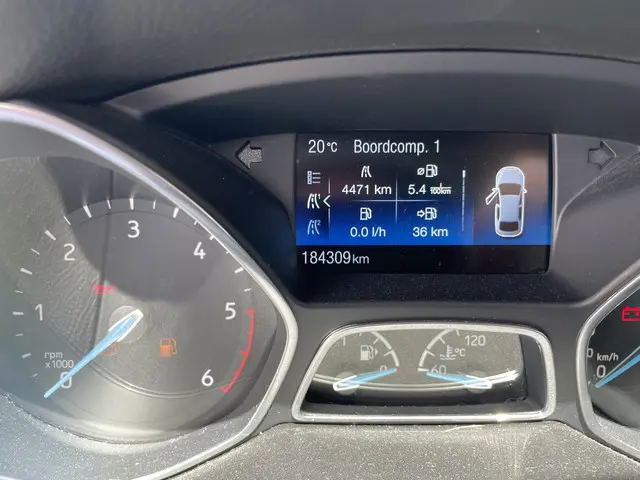 Ford Focus Wagon 1.5 TDCI Trend Edition 2015 Diesel 15