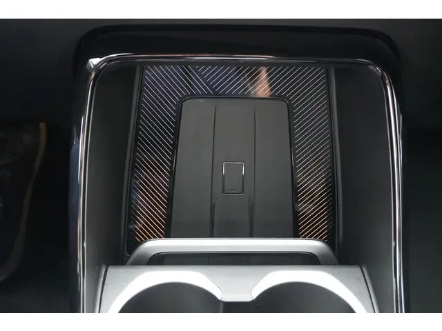 BMW X1 sDrive18i 2025 Benzine 11