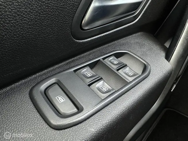 Dacia Duster 1.6 SCe Comfort 4x4 2019 Benzine 16