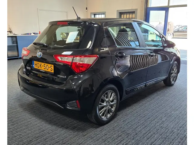 Toyota Yaris 1.5 Hybrid Aspiration 2017 Hybride Benzine 5