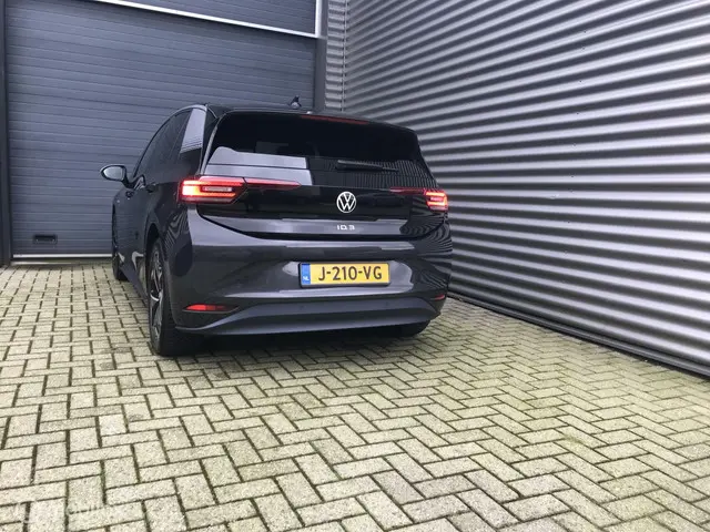 Volkswagen ID.3 First Plus 58 kWh 2020 Elektrisch 4