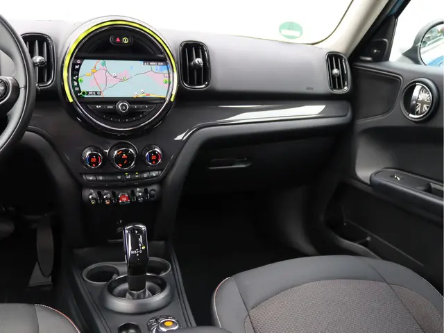 MINI Countryman 1.5 Cooper 2019 Benzine 17