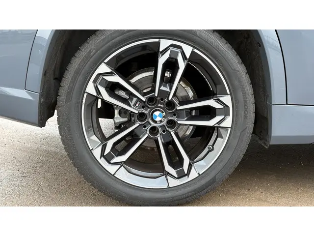 BMW X1 sDrive20i 2024 Benzine 4