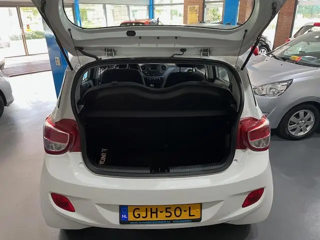 Hyundai i10 1.0i i-Motion Comfort 2015 Benzine 5