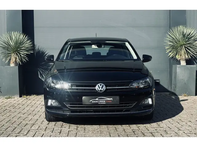 Volkswagen Polo 2