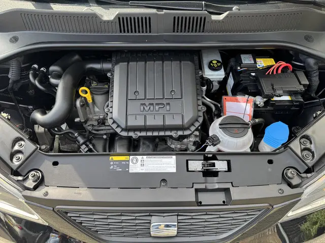 SEAT Mii 1.0 Chill Out 2013 Benzine 16