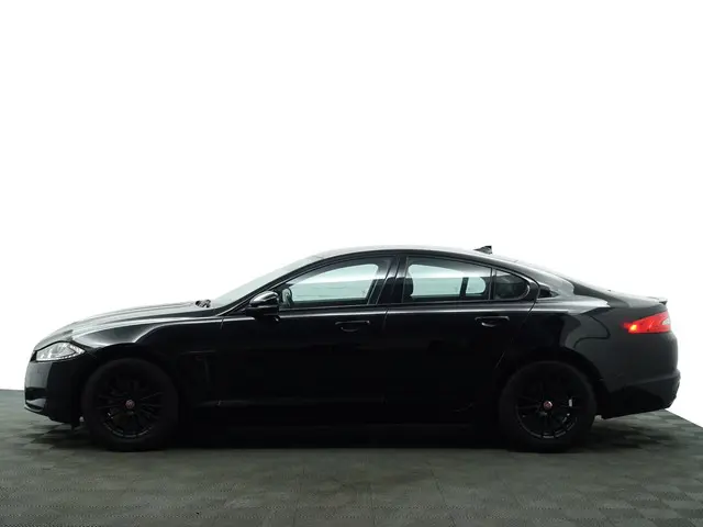 Jaguar XF 2.0 Portfolio Aut- 2014 Benzine 32