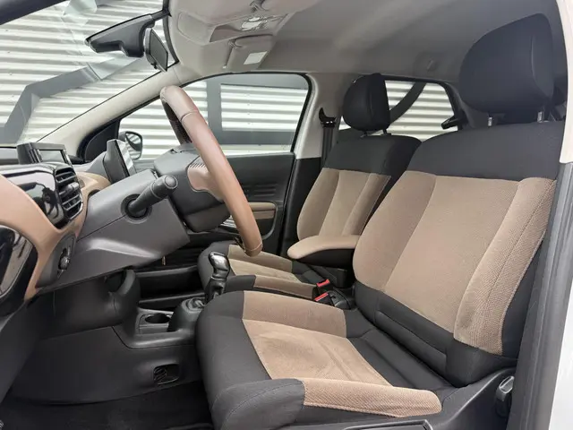 Citroën C4 Cactus 1.2 PureTech Shine 2016 Benzine 9