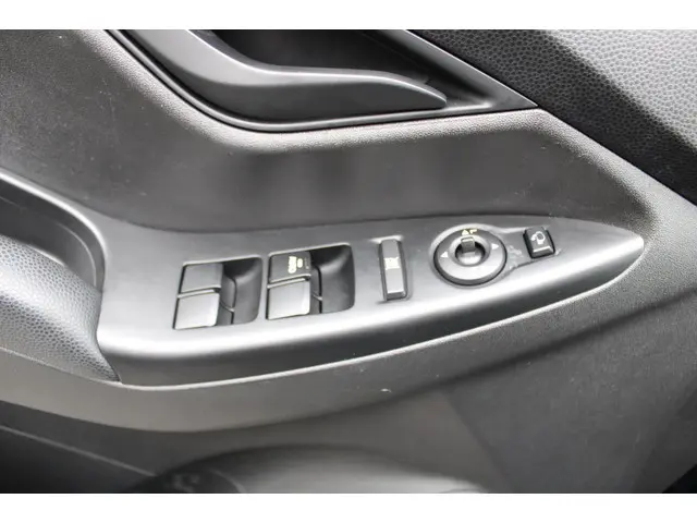 Hyundai ix20 1.4i i-Magine 2013 Benzine 18