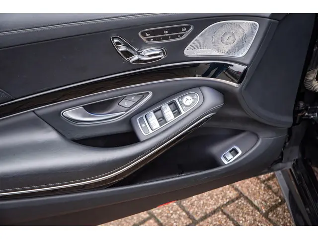 Mercedes-Benz S-Klasse AMG 63 4Matic Lang 2015 Benzine 14