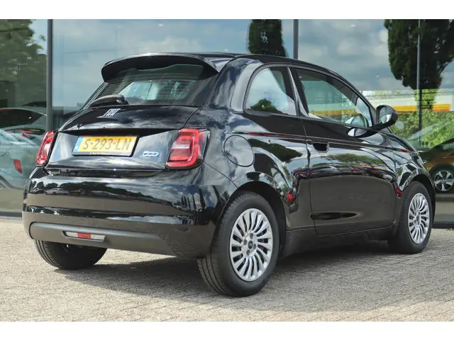 Fiat 500e 42 kWh 2023 Elektrisch 2