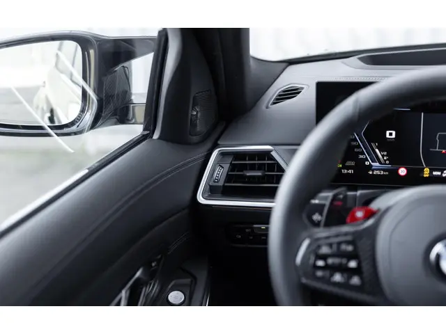 BMW M3 3-serie Touring xDrive Competition 2024 Benzine 85