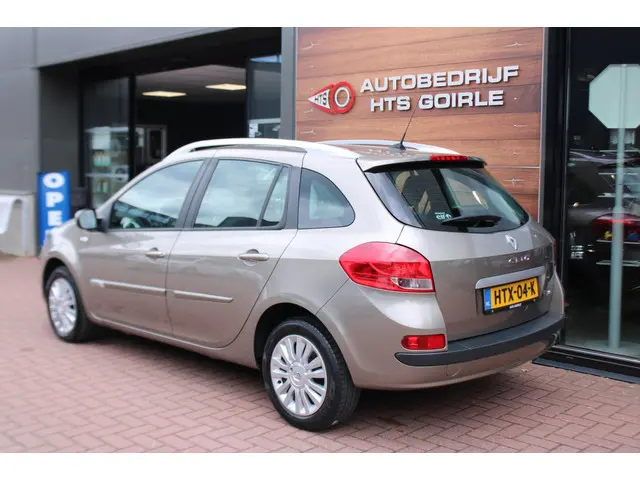 Renault Clio Estate 1.2 TCE Collection 2012 Benzine 3